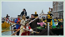 Carnaval de Venise 2011 : Le Carnaval en bateau des Vénitiens