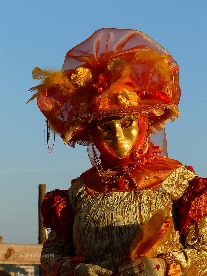 carnaval de venise 2008 Riva degli Schiavoni dans le soleil couchant