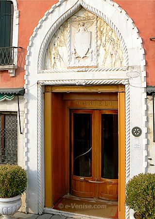 Hôtel Danielli à Venise 5 cinq étoiles luxe palace Porte d'entrée