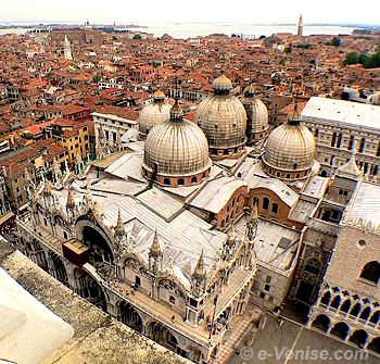 La basilique Saint Marc depuis le haut du Campanile