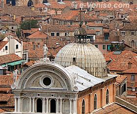 L'église de San Zaccaria vue depuis le Campanile de Saint Marc