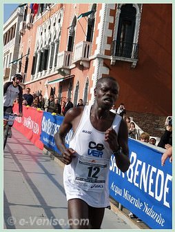 Chesire Jacob arrivé 2e du 23e Marathon de Venise 2008, le VeniceMarathon
