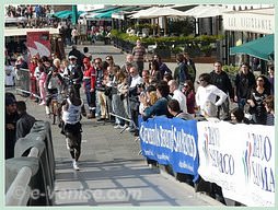 Lomala Joseph Kimosop vainqueur du 23e Marathon de Venise 2008, le VeniceMarathon