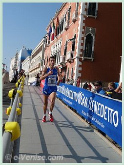 Simionato Federico arrivé 8e du 23e Marathon de Venise 2008, le VeniceMarathon