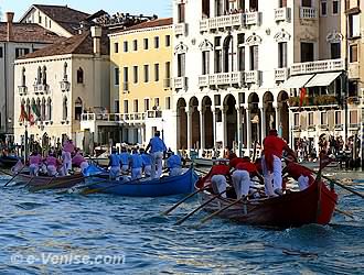 La course des Caorline à la Régate historique de Venise