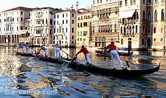 Régate historique de Venise 2007, les Gondolini