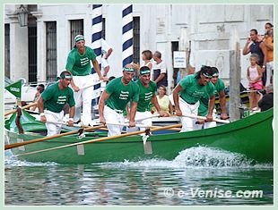 Caorline : l'équipage du Castello, vainqueur de la Regata Storica 2008