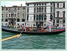 Gondole de Mariage lors du Cortège historique lors de la Regata Storica, la régate historique de Venise 2008