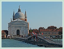 L'église du Redentore avec son pont votif à la Fête du Redentore 2008 à Venise