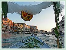 Sur le Grand Canal à Venise, en route pour la fête du Redentore !