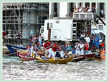 La Régate des Gondolini à deux rameurs à la Regata Storica de Venise 2008