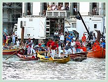 La Régate des Gondolini à deux rameurs à la Regata Storica de Venise 2008