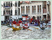 La Régate des Gondolini à deux rameurs à la Regata Storica de Venise 2008
