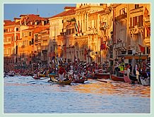 La Régate des Gondolini à deux rameurs à la Regata Storica de Venise 2008