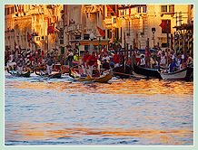 La Régate des Gondolini à deux rameurs à la Regata Storica de Venise 2008