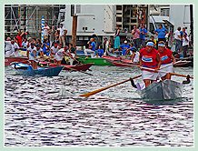 Gloria Rogliani et Debora Scarpa à la Regata des Mascarete à la Regata Storica, la régate historique de Venise 2008