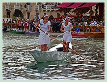 Silvia Scaramuzza et Francesca Brotto à la Regata des Mascarete à la Regata Storica de Venise 2008