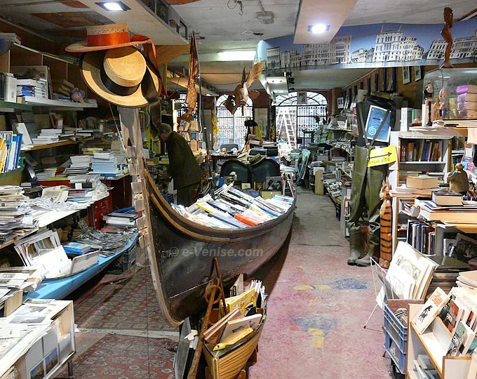 La Librairie Acqua Alta à Venise