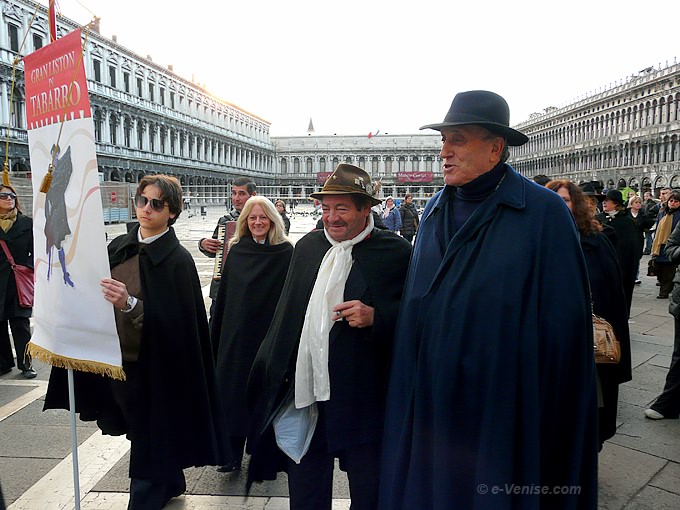 tabarro venise procuraties