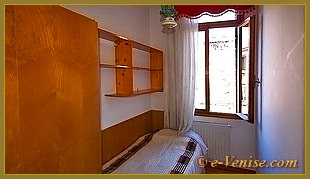 La Chambre d'enfants sur le Campiello Barbaro La Chambre d'enfants sur le Campiello Barbaro