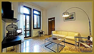 Le salon de l'appartement en location de vacances Sant'Elena Laguna à Venise