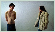 MAN IN A ROOM de Rafael Palacio Illingworth avec Noah Britton