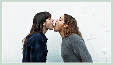 Attenberg d'Athina Rachel Tsangari avec Ariane Labed, Evangelia Randou