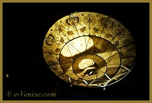 Lampe en soie Mariano Fortuny