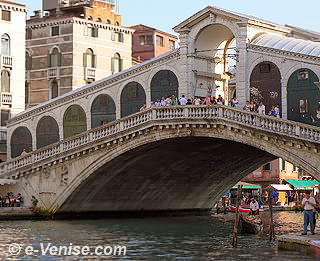 Le Pont du Rialto à Venise