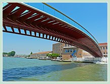 Pont Calatrava Constitution, le Quatrième pont de Venise sur le Grand Canal