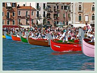 La Regate Historique de Venise 2009, la Regata Storica : La régate inter-clubs nautiques de Venise sur gondoles à 4 rameurs