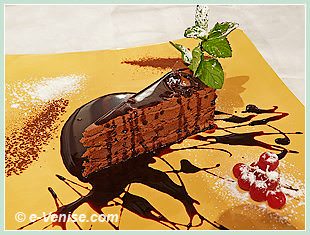 Gâteau au Chocolat à la Fiaschetteria Toscana