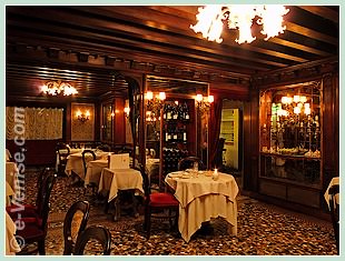 L'une des salles du Restaurant Taverna la Fenice à Venise