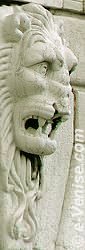 Sculpture tete de lion Loggia de la Dogana da Mar