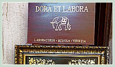 Reproductions de cadres anciens peints et dorés à l'or fin par le Maître Doreur Pompe Stolfi à Venise