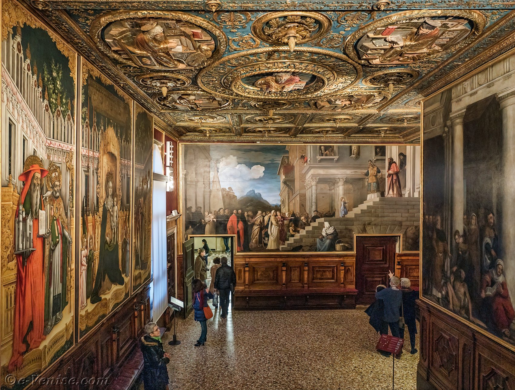 Accademia Museum Galleries in Venice Italy, image size:1700x1290